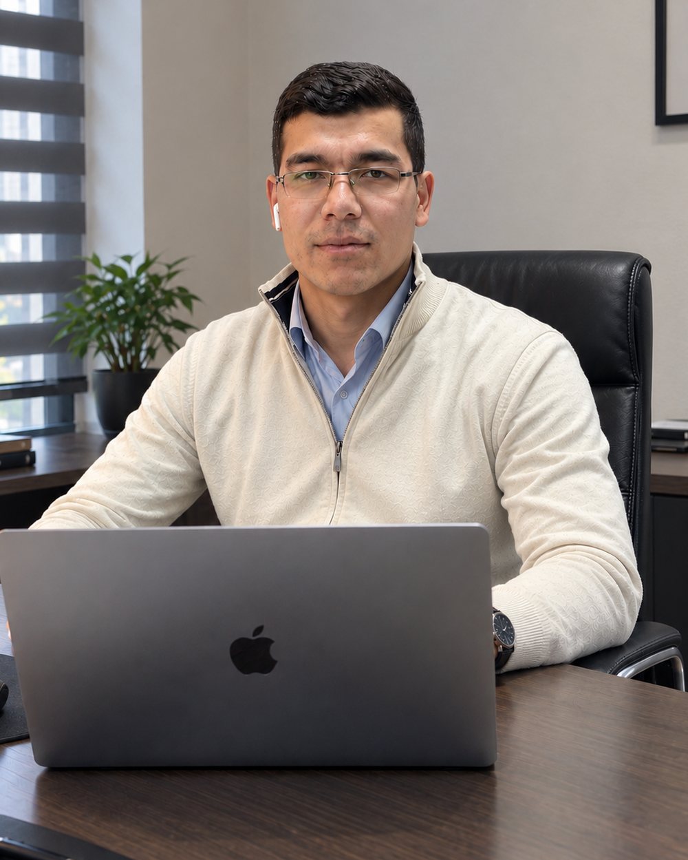 Sanjarbek Rahmatov — full-stack dasturçi